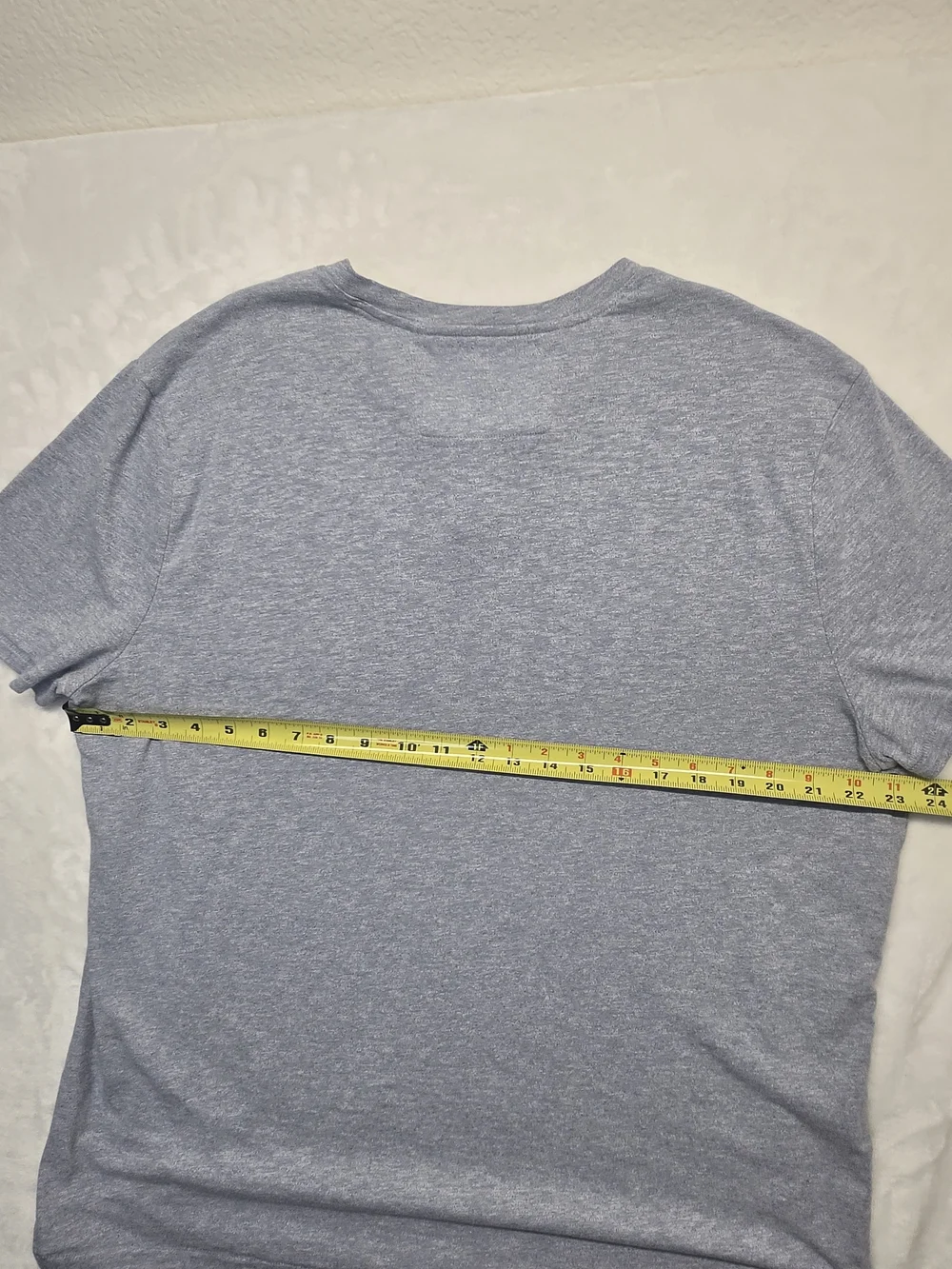Banana Republic Men's Light Blue V‑Notch Short Sleeve Shirt